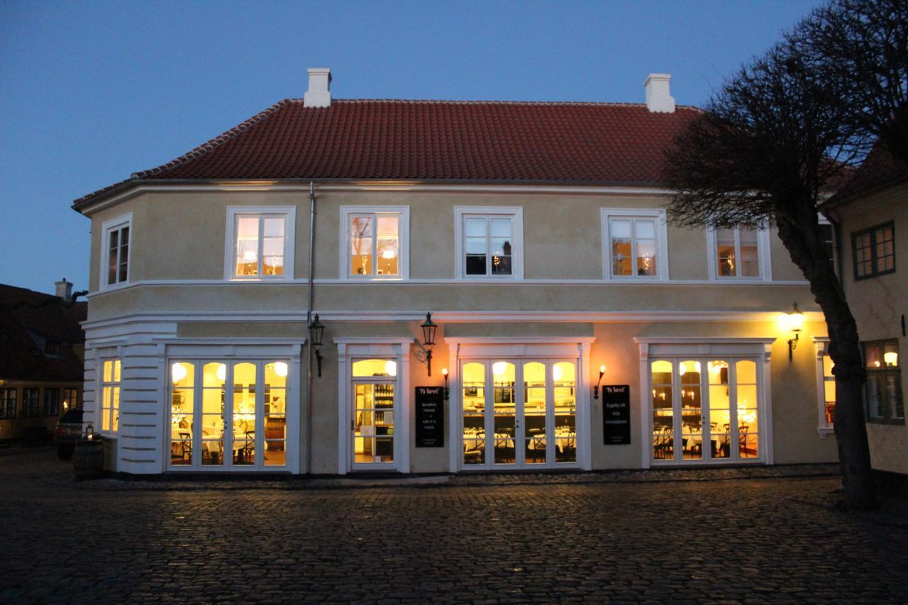 Hotel Pa Torvet Ærøskøbing Kültér fotó